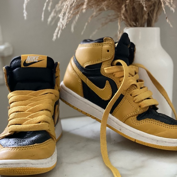 Nike Black and Yellow High-Top Sneakers - Picture 3 of 4